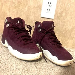 Jordan 12s velvet purple size 5Y